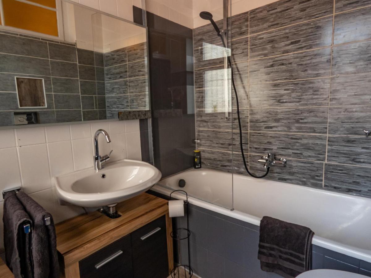 #214 Lux-Flat Im Herzen Von Neuss Mit Netflix & Prime Экстерьер фото